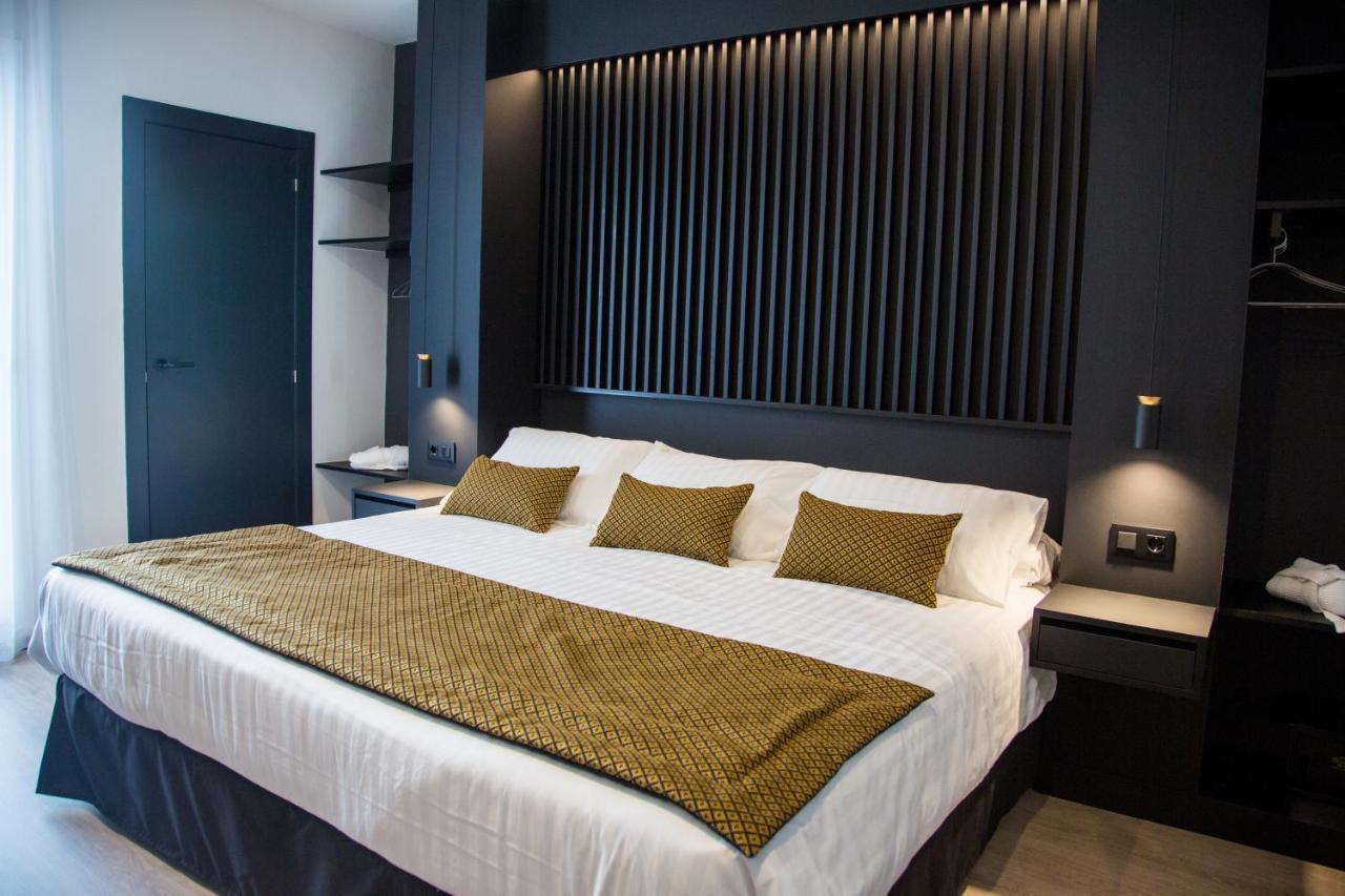 King Room with Balcony - Patio View