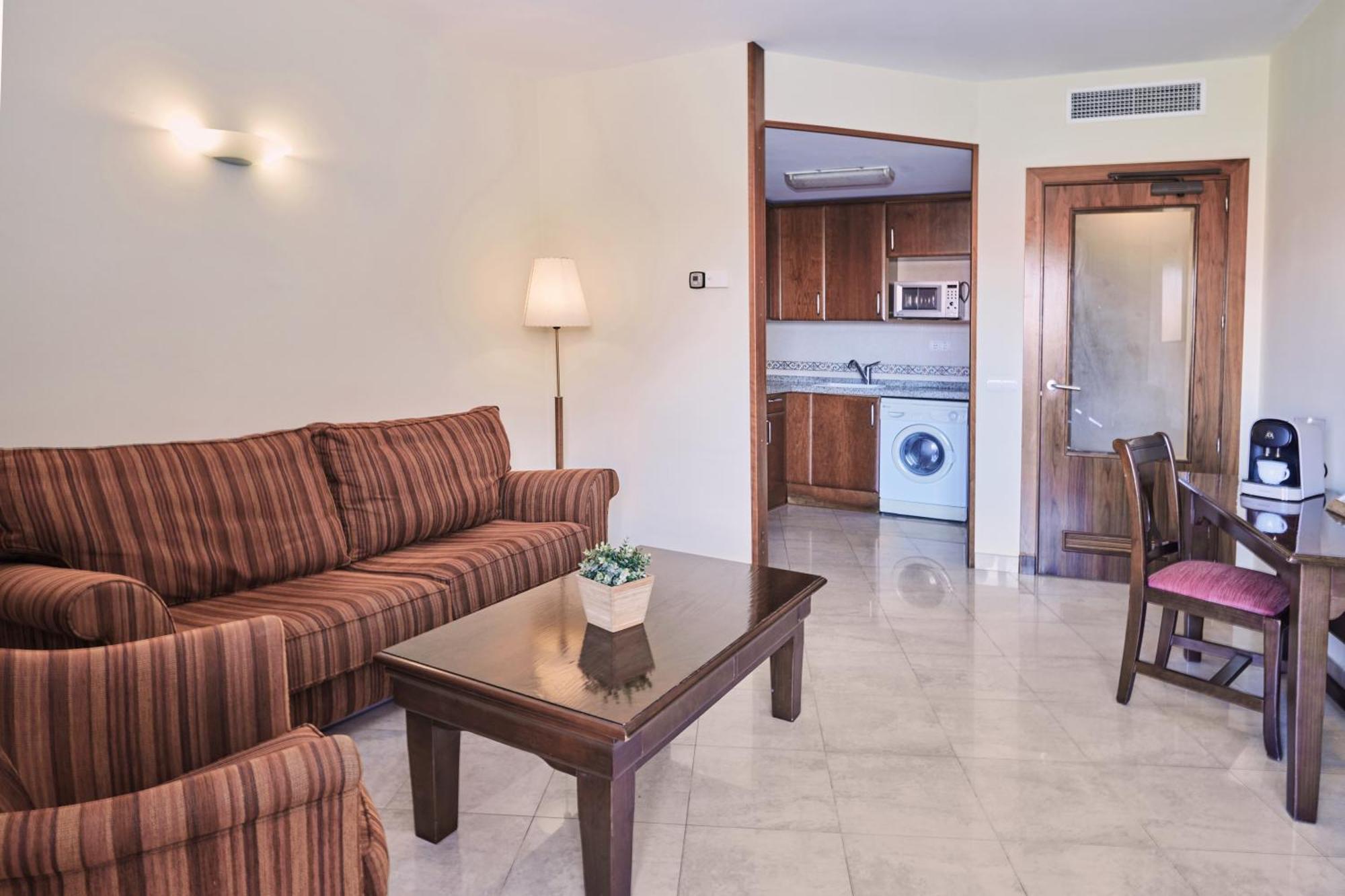 Appartement met Uitzicht op het Zwembad
