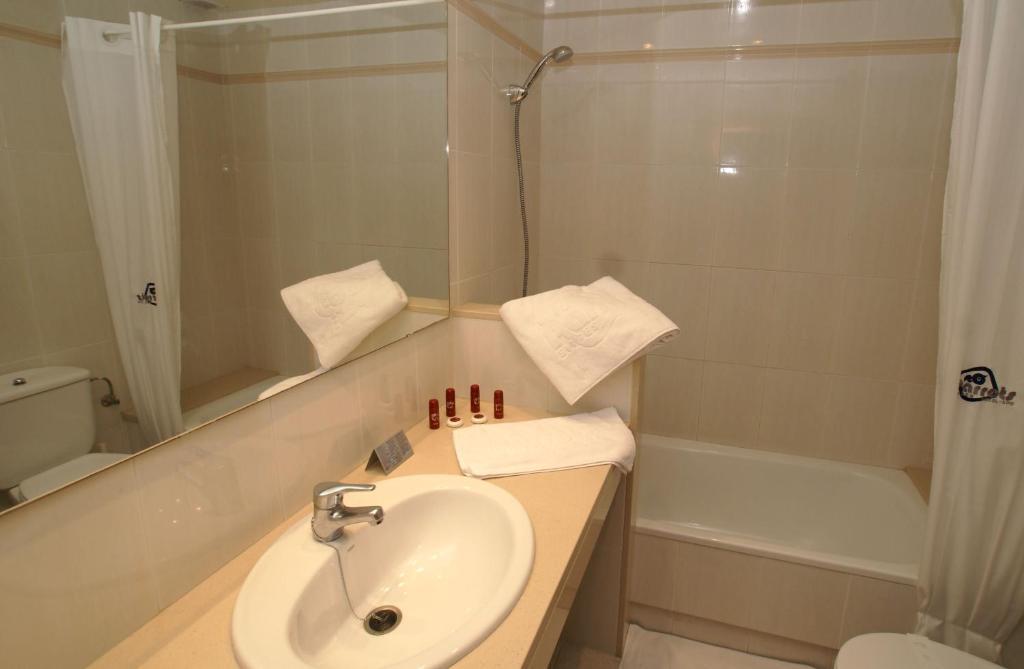 Economy Twin Room
